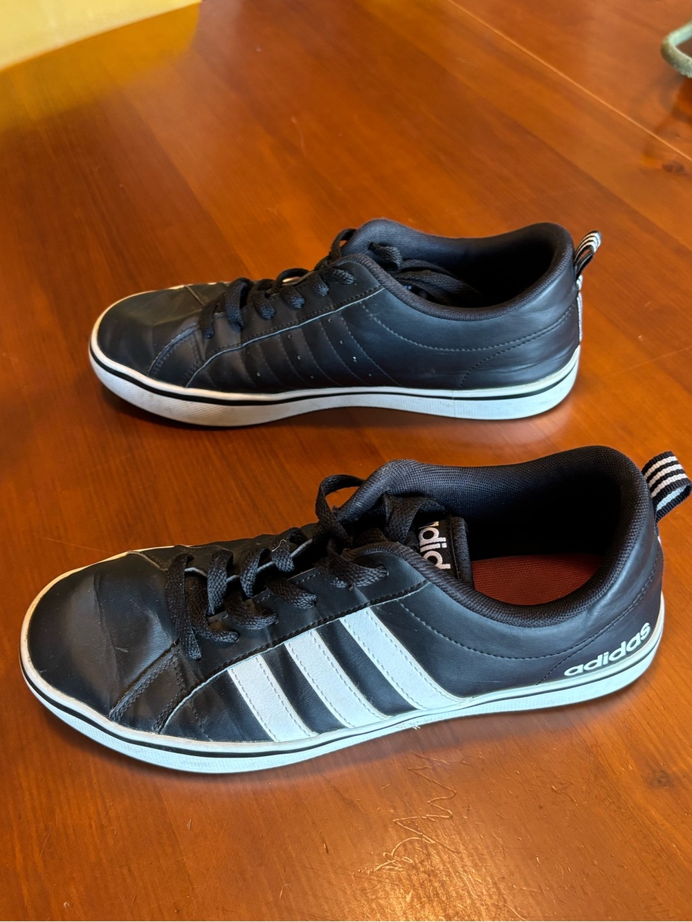 Black Leather Adidas Sneakers, size M8